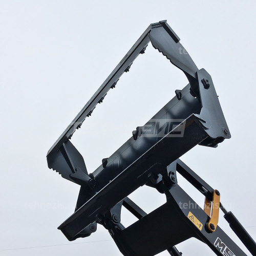 экскаватор-погрузчик 1.2 куба mst m542